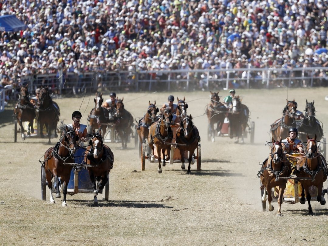 Des dizaines de milliers de personnes venues de toute la Suisse mais aussi de l'étranger sont régulièrement au rendez-vous de cet événement. Ici, une course de chars romains en 2018.