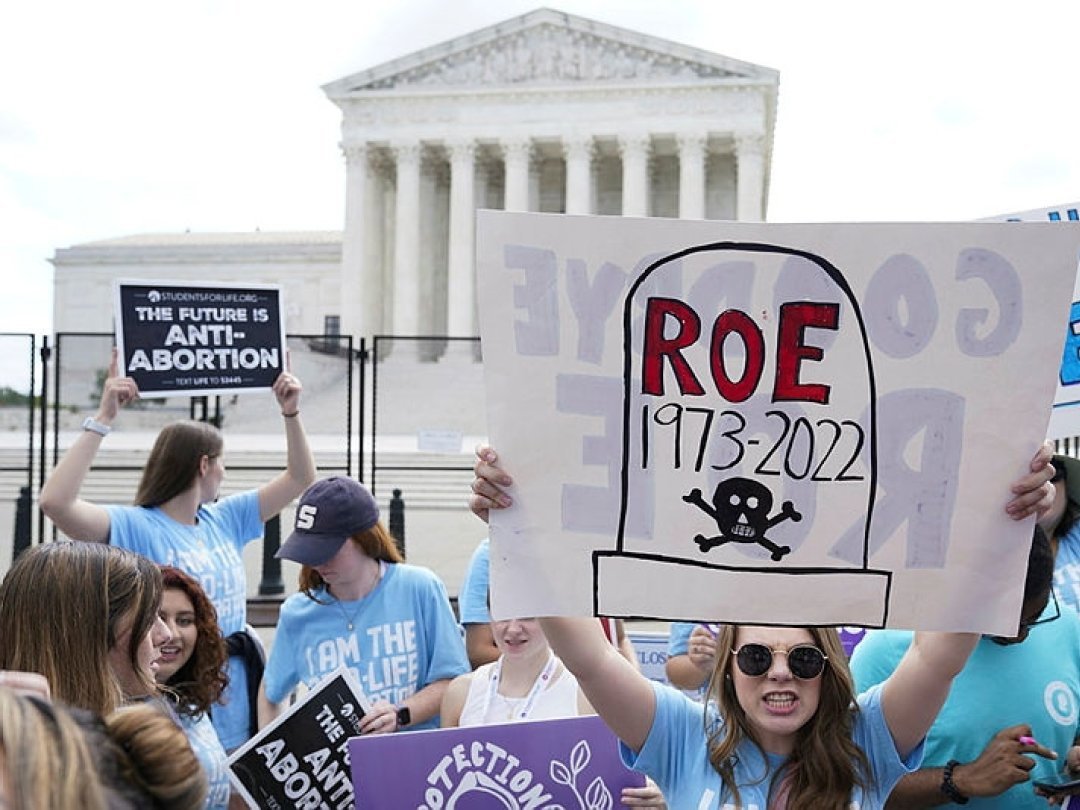 La société américaine est plus divisée que jamais, comme l'a montré par exemple la bataille autour du droit à l'avortement.
